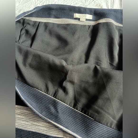 Ann Taylor LOFT Striped Navy Blue and Gray Women's Skirt Size 14 - Picture 7 of 12